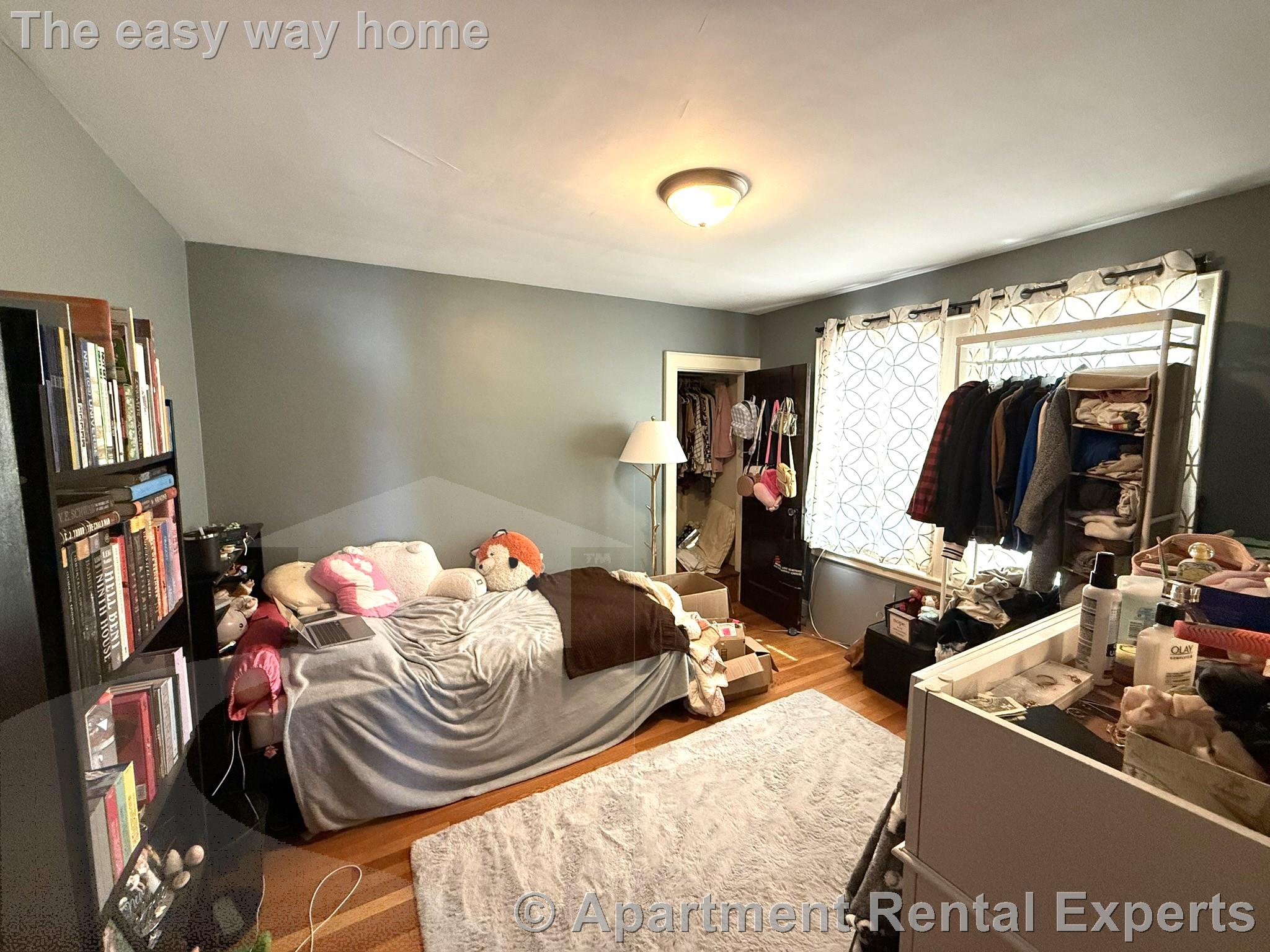 53 Forest St, Medford Square