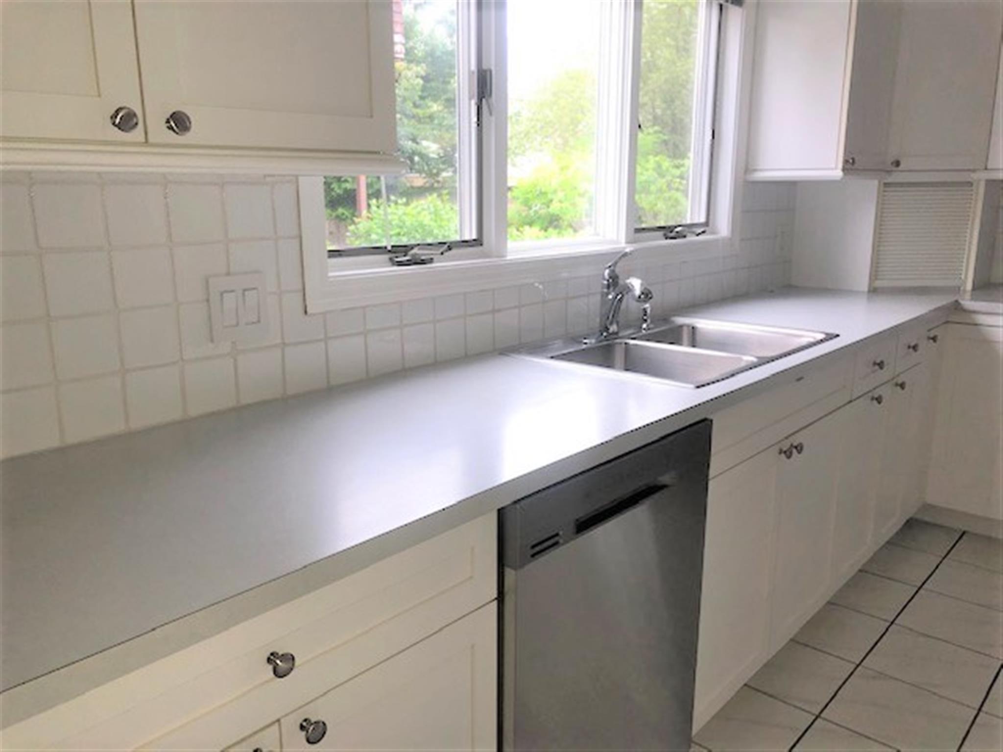 2 bed, 1 bath apartment for rent at 54 Hamilton St Unit 1, Medford — photo 12 of 13