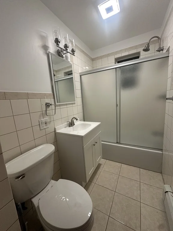 269 South Broadway, Lawrence