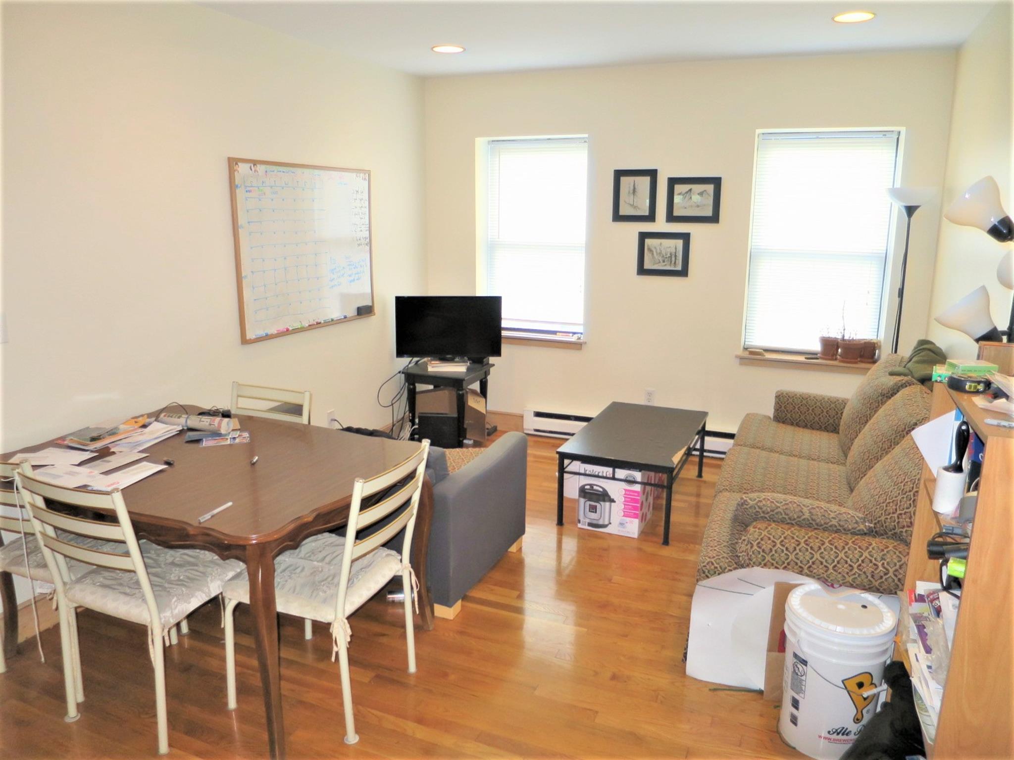 2 bed, 1 bath apartment for rent at 43 Ivaloo St Unit 9A, Union Square