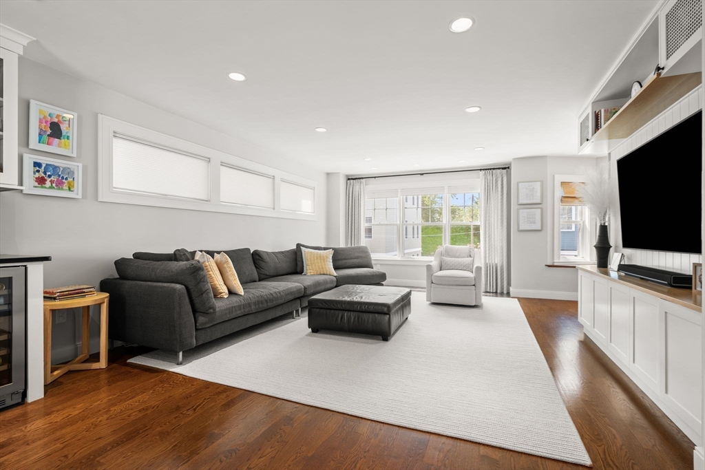 530 E 3rd St, South Boston