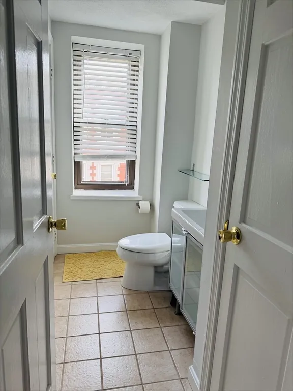 36 Ashley St, East Boston