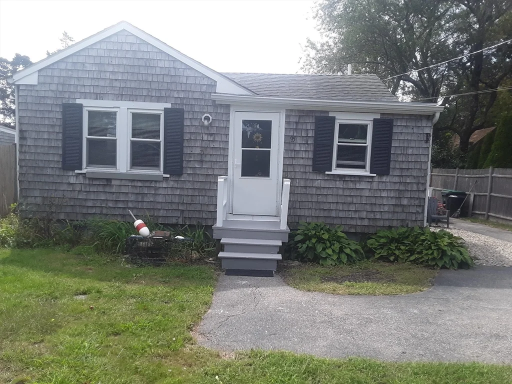 95 Donald Rd, Marshfield