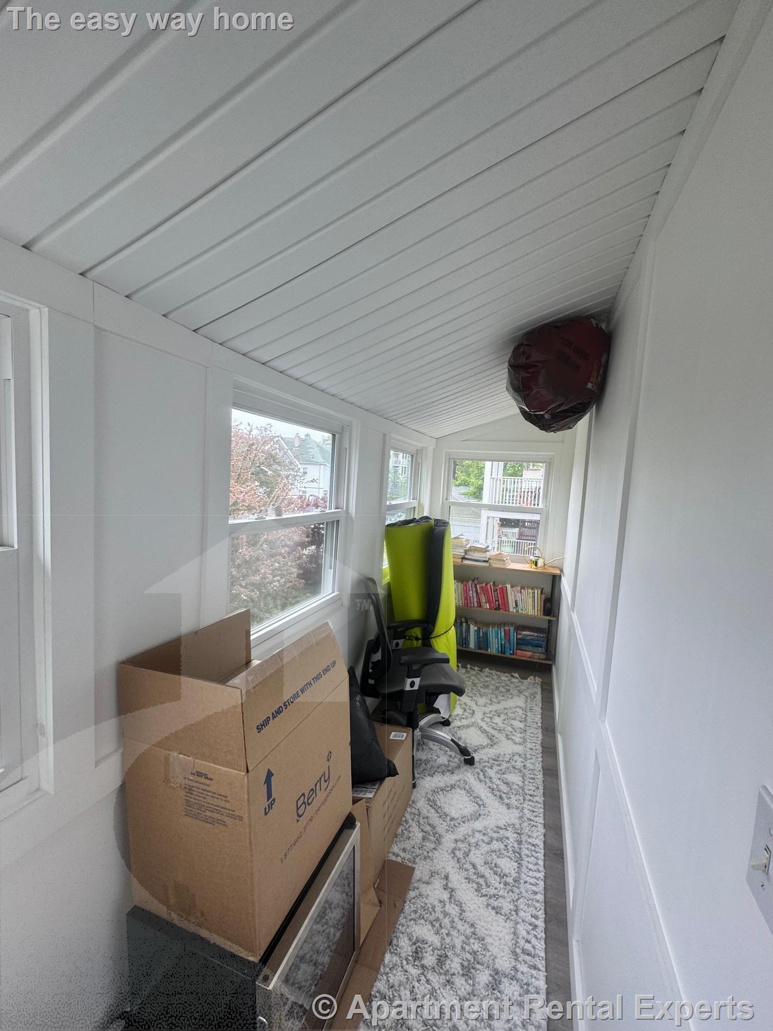 53 Farragut Ave, Teele Square