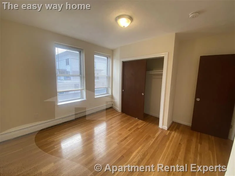 176 N Beacon St, Brighton