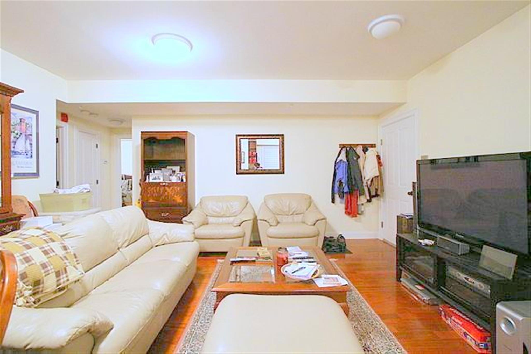 2 bed, 1 bath apartment for rent at 45 Pitman St Unit 302, Spring Hill — photo 7 of 13