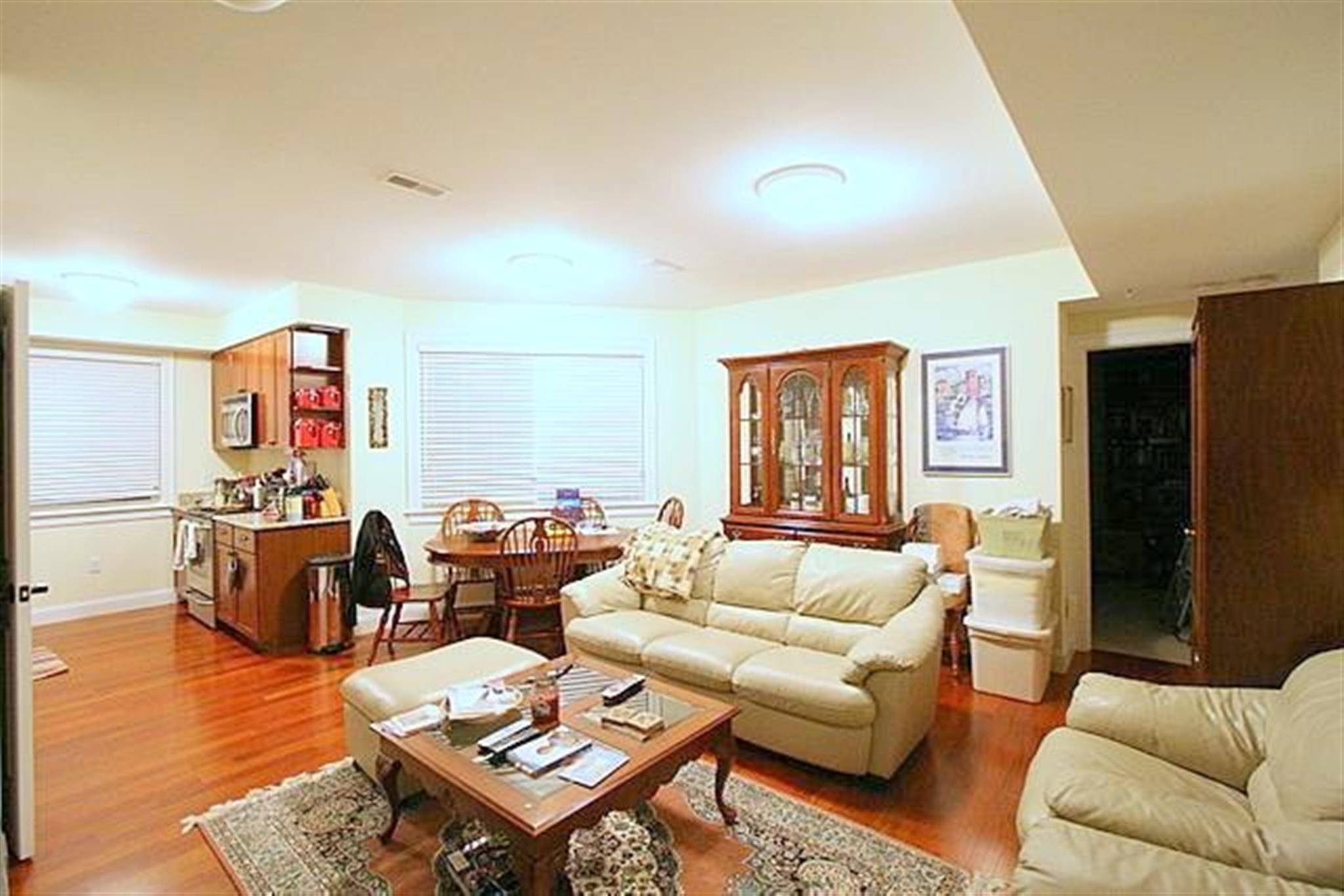 2 bed, 1 bath apartment for rent at 45 Pitman St Unit 302, Spring Hill — photo 5 of 13