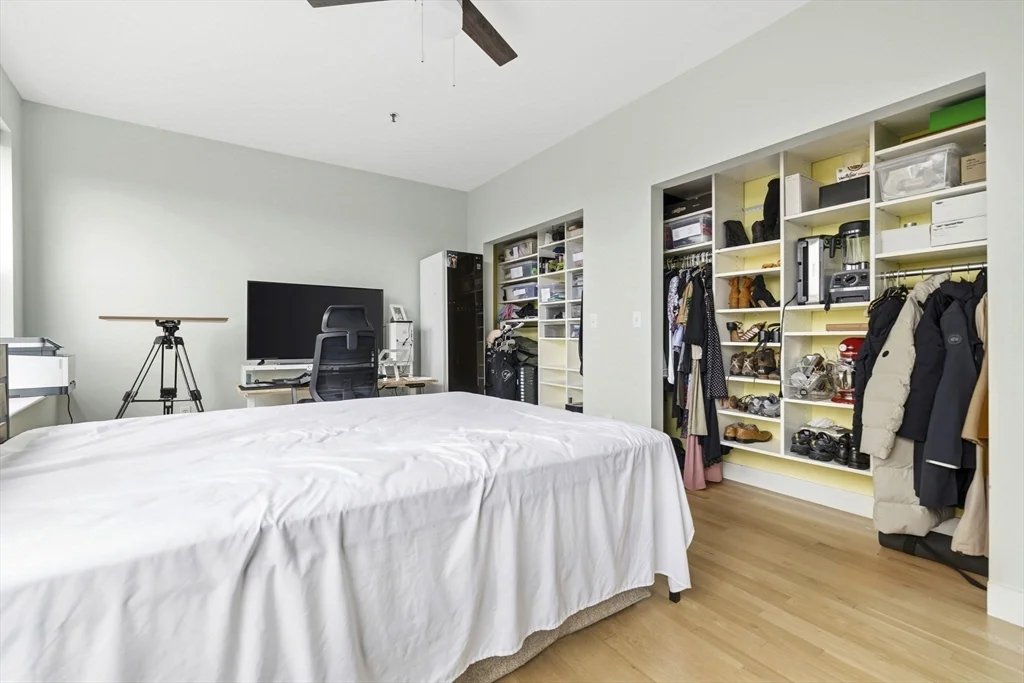 96 Broadway, Back Bay