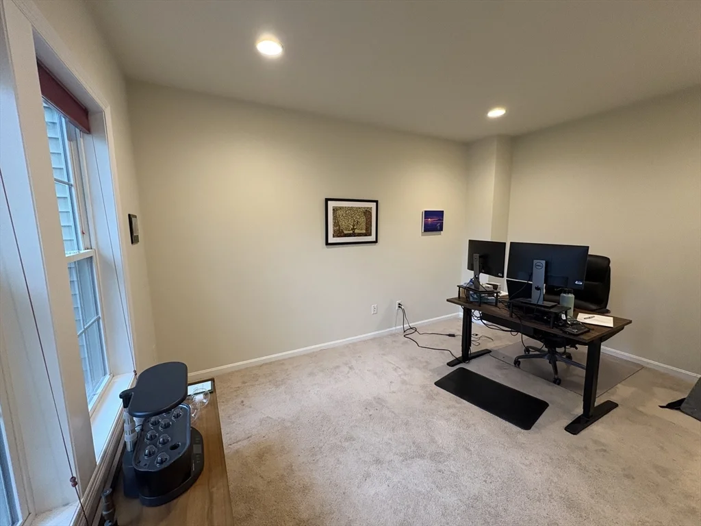 33 Jacob Way, Reading