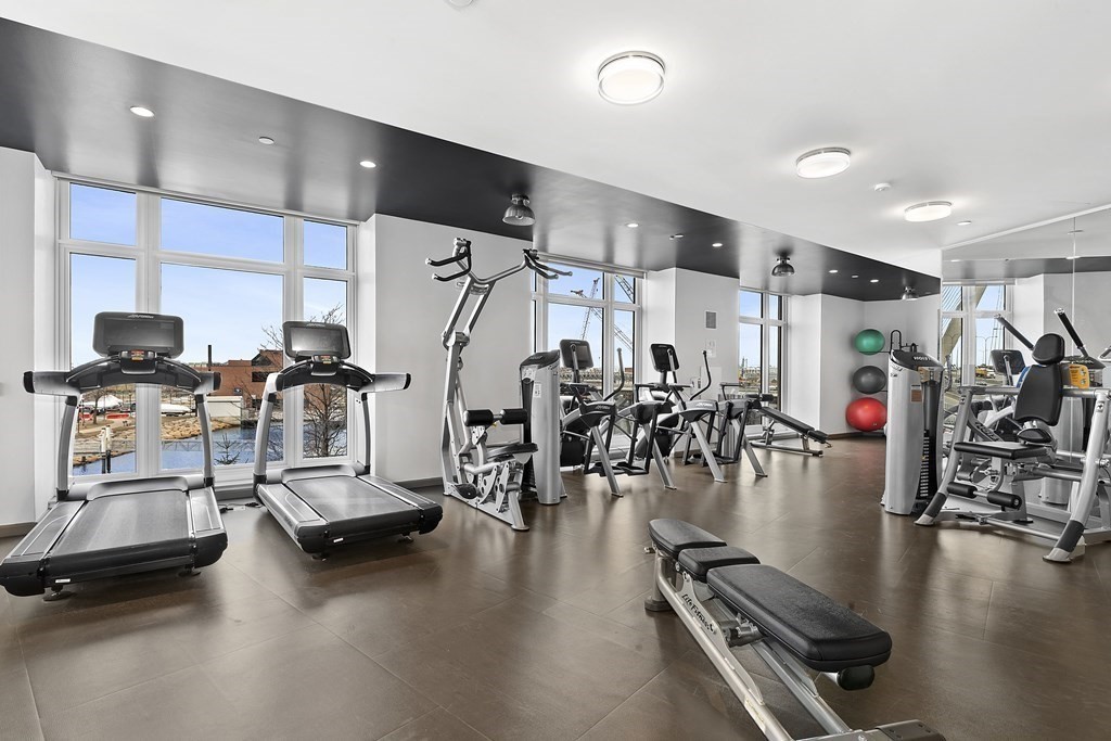 100 Lovejoy Wharf, North End