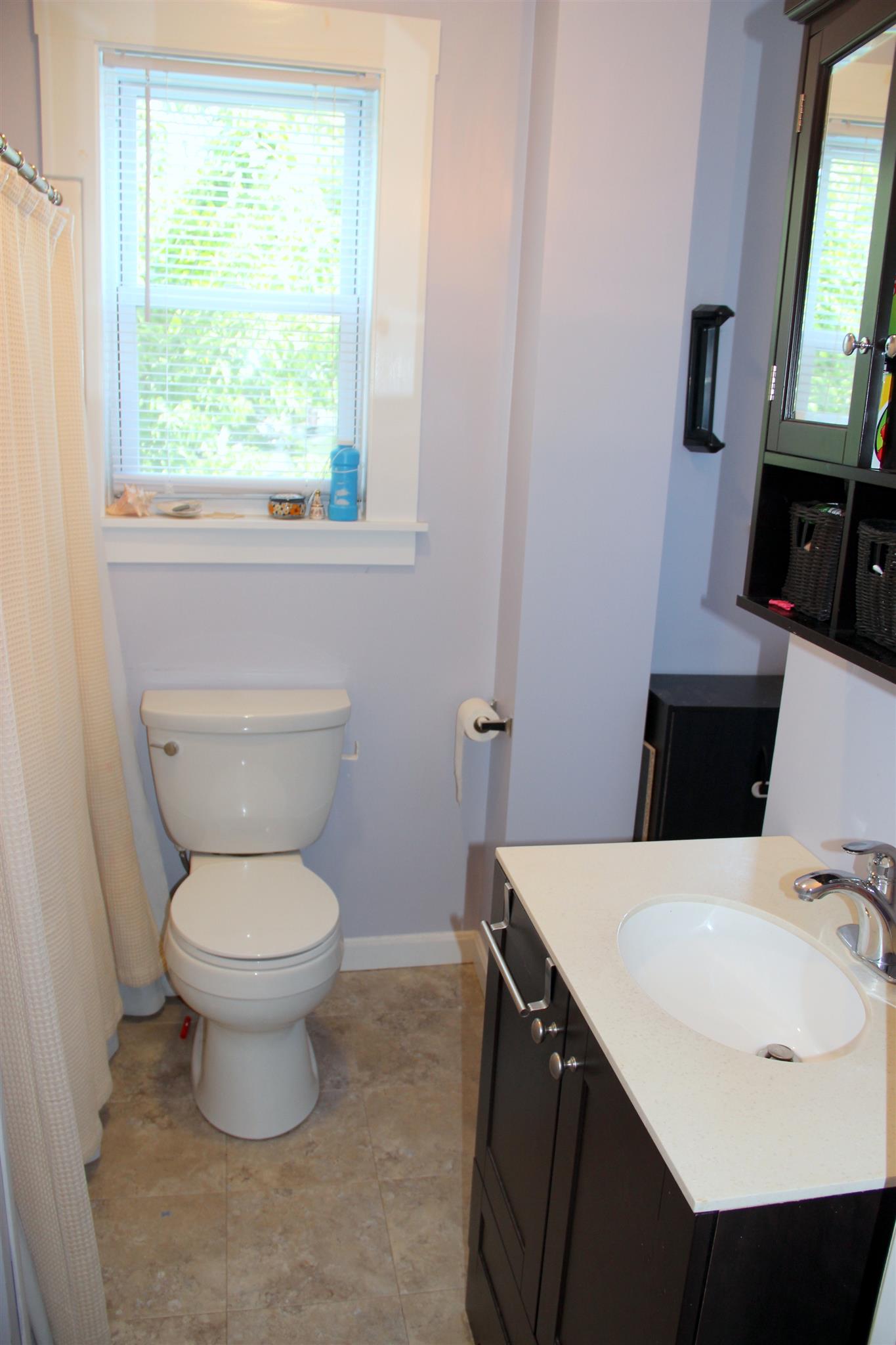 3 bed, 2 bath apartment for rent at 34 William St Unit 1, Medford