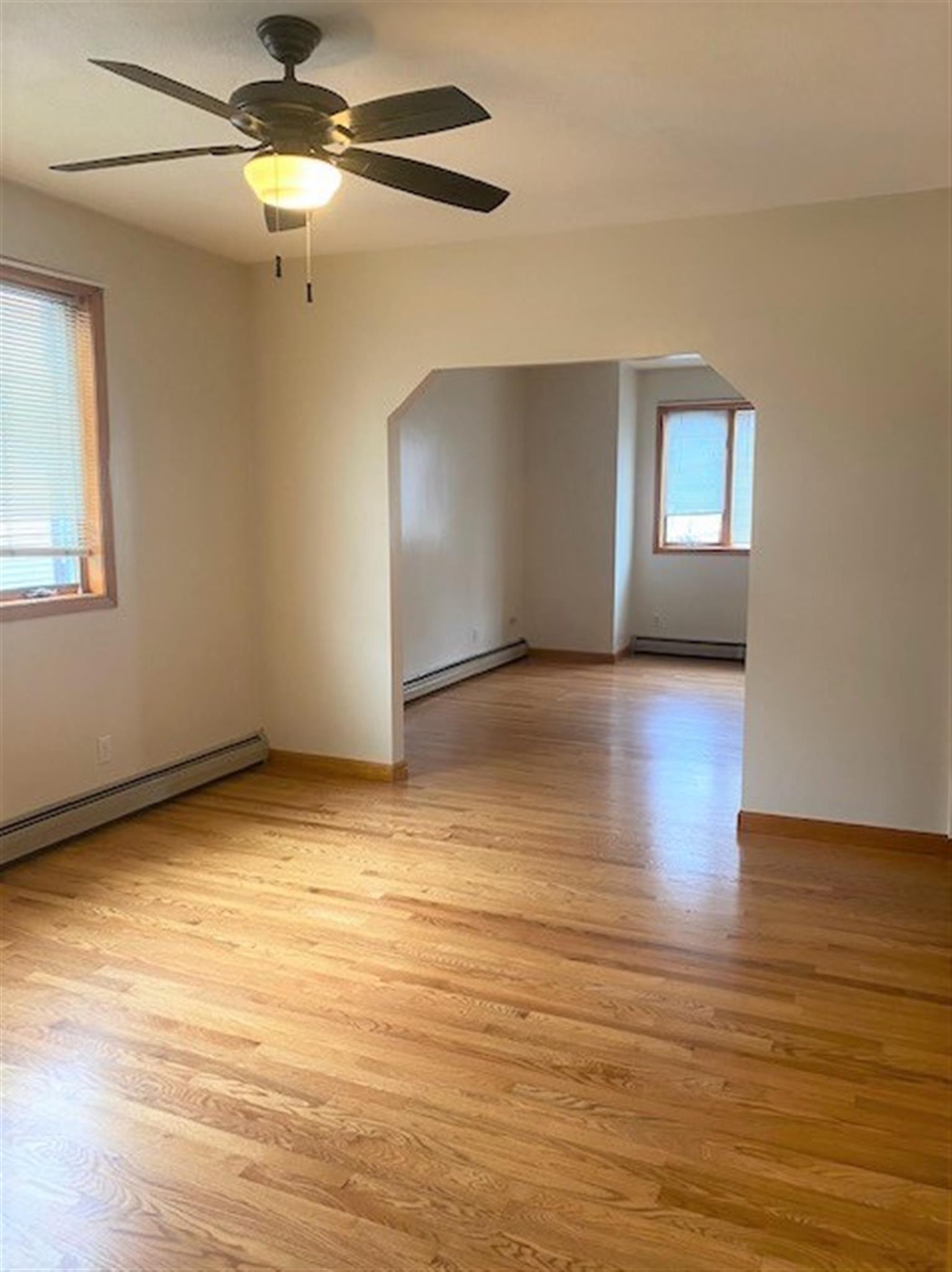 2 bed, 1 bath apartment for rent at 15 Cross St Unit 1, East Somerville — photo 2 of 3