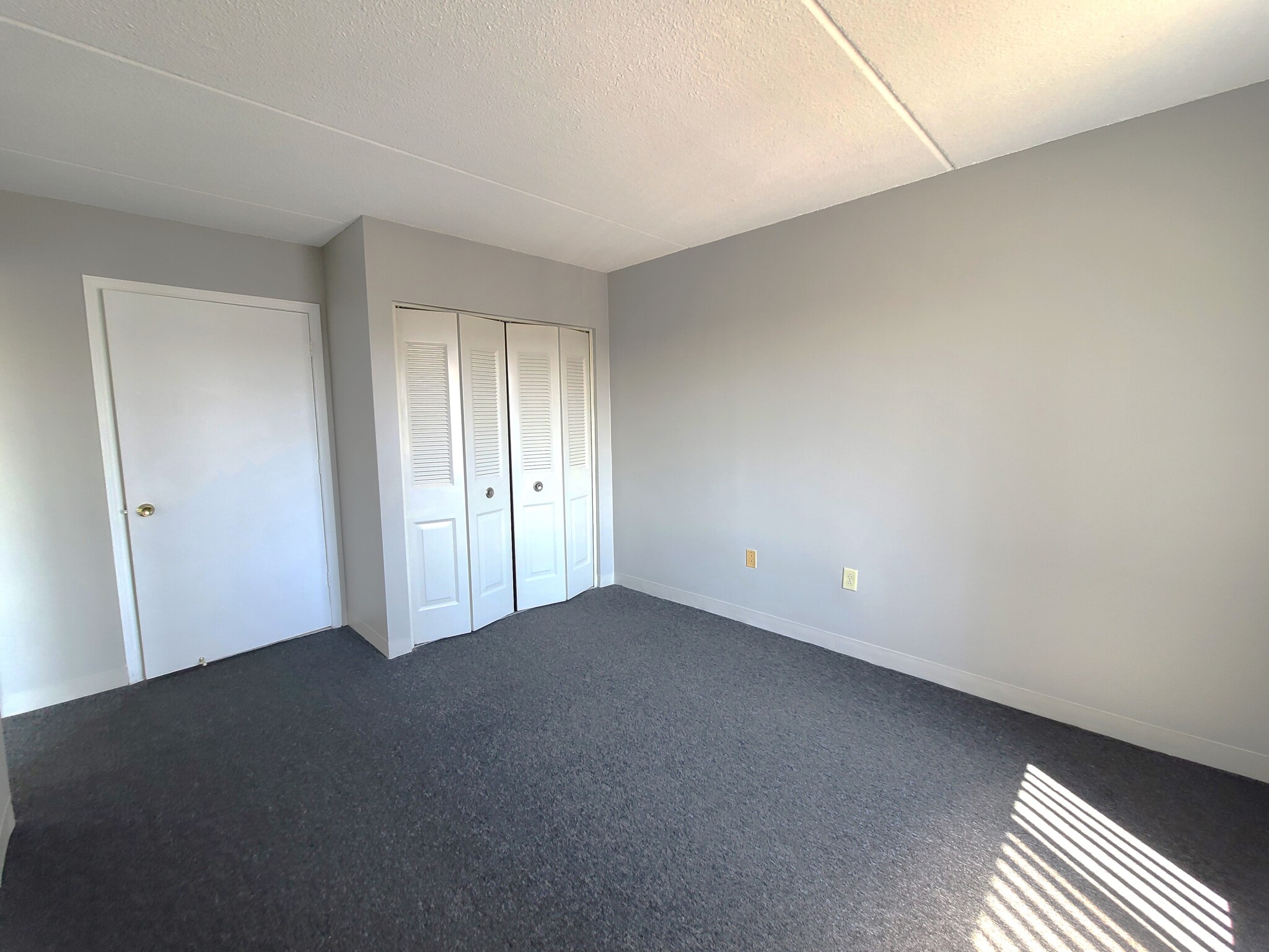 65 North Point Dr, Dorchester