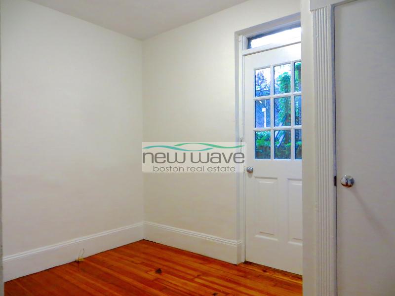 43 Joy St, Beacon Hill