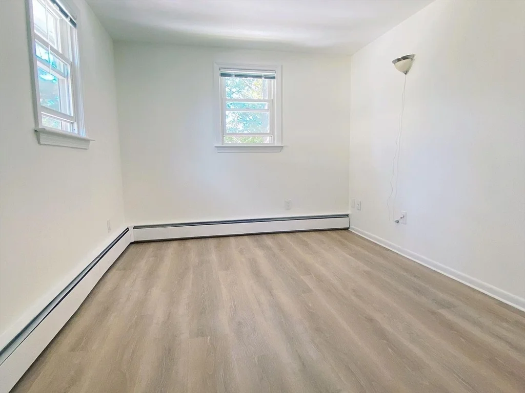 273 Cross St, Winchester