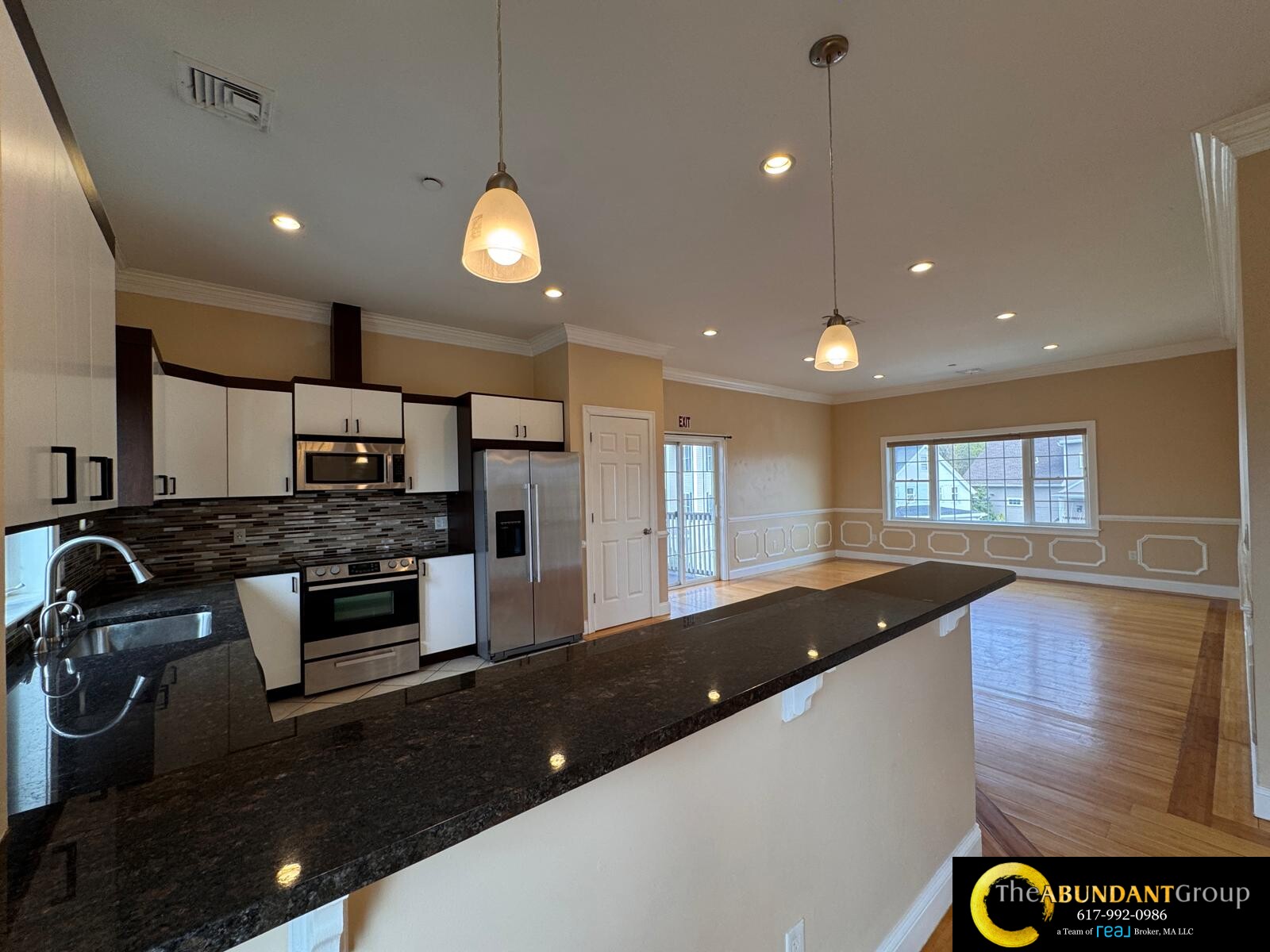 473 Revere Beach Pkwa, Revere