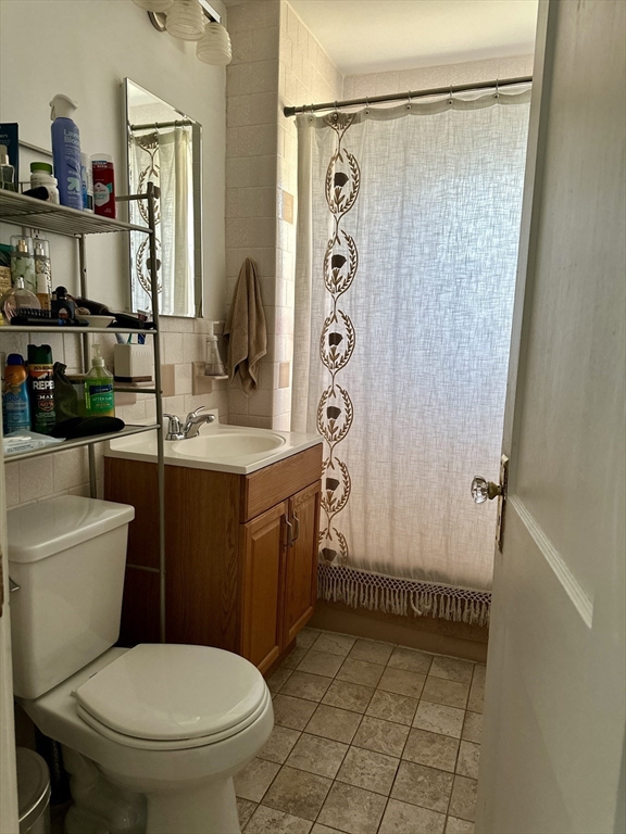 122 Warren St, Medford