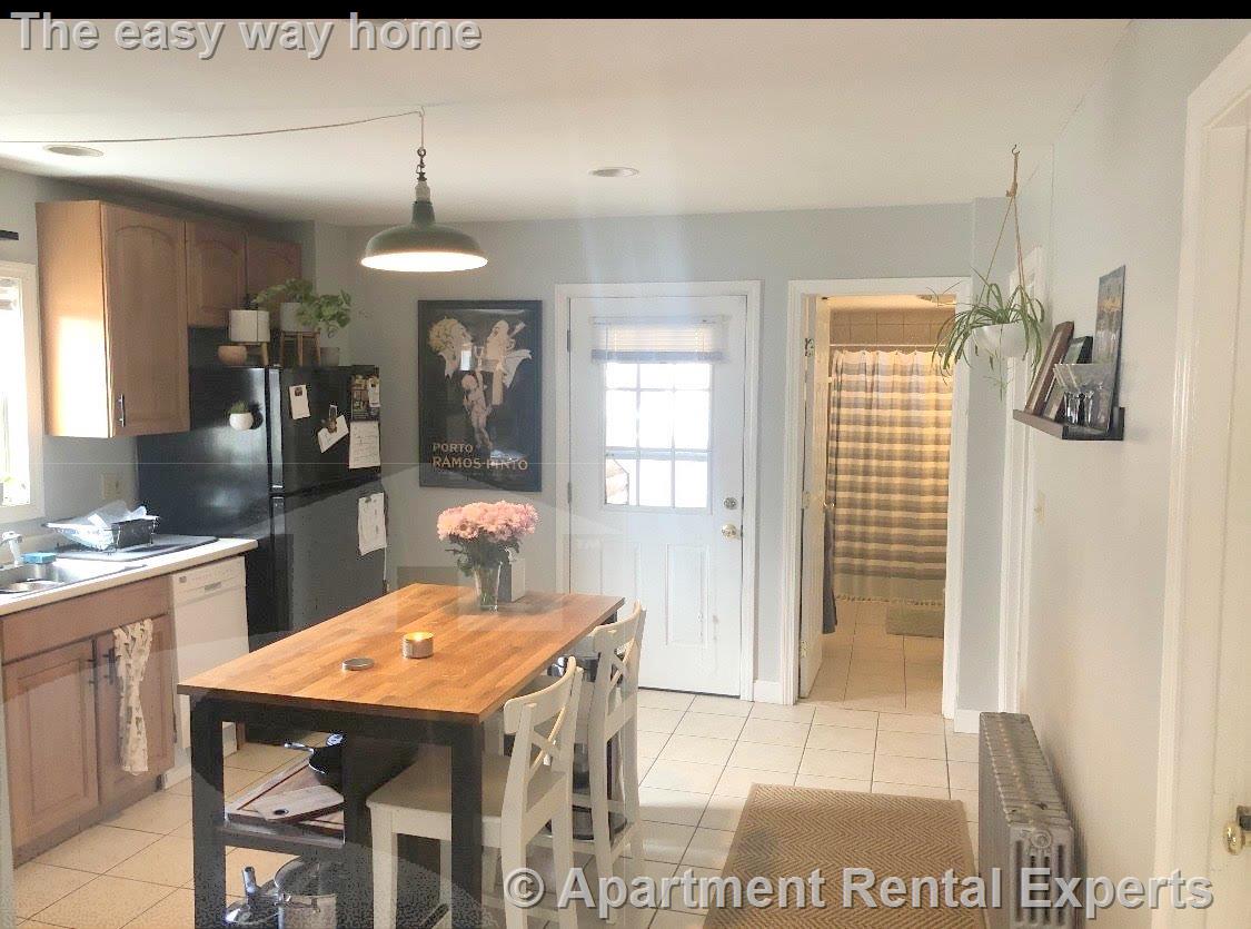 1.5 bed, 1 bath apartment for rent at 217 Cedar St Unit 1D, Ball Square — photo 5 of 9