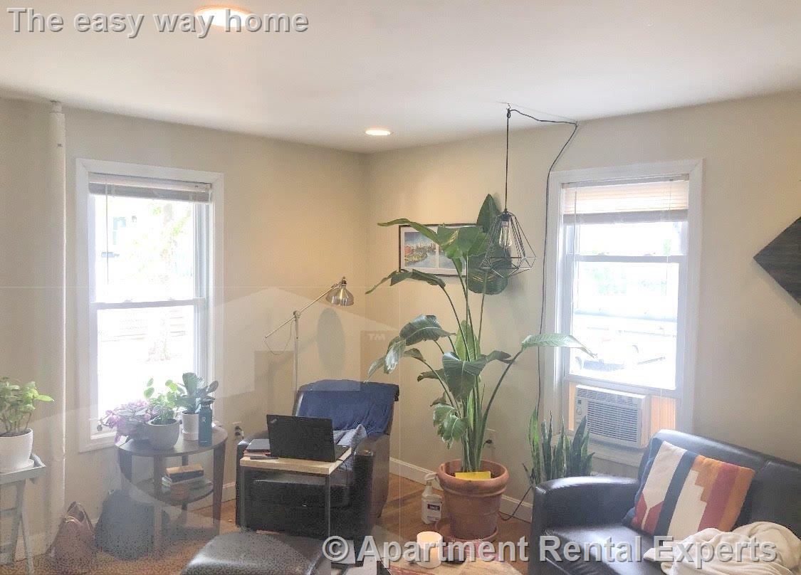 1.5 bed, 1 bath apartment for rent at 217 Cedar St Unit 1D, Ball Square — photo 7 of 9