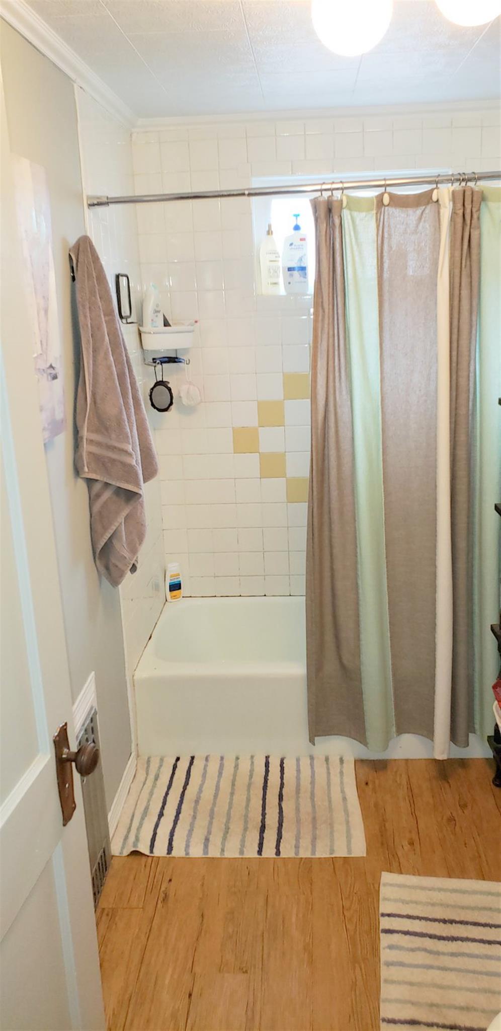 2 bed, 1 bath apartment for rent at 2212 Mystic Valley Pkwy Unit 2, Medford — photo 8 of 10