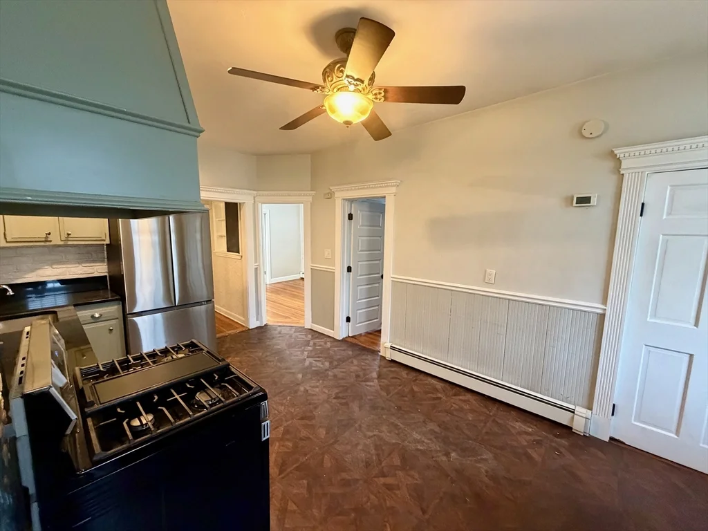 324 Chelsea St, East Boston