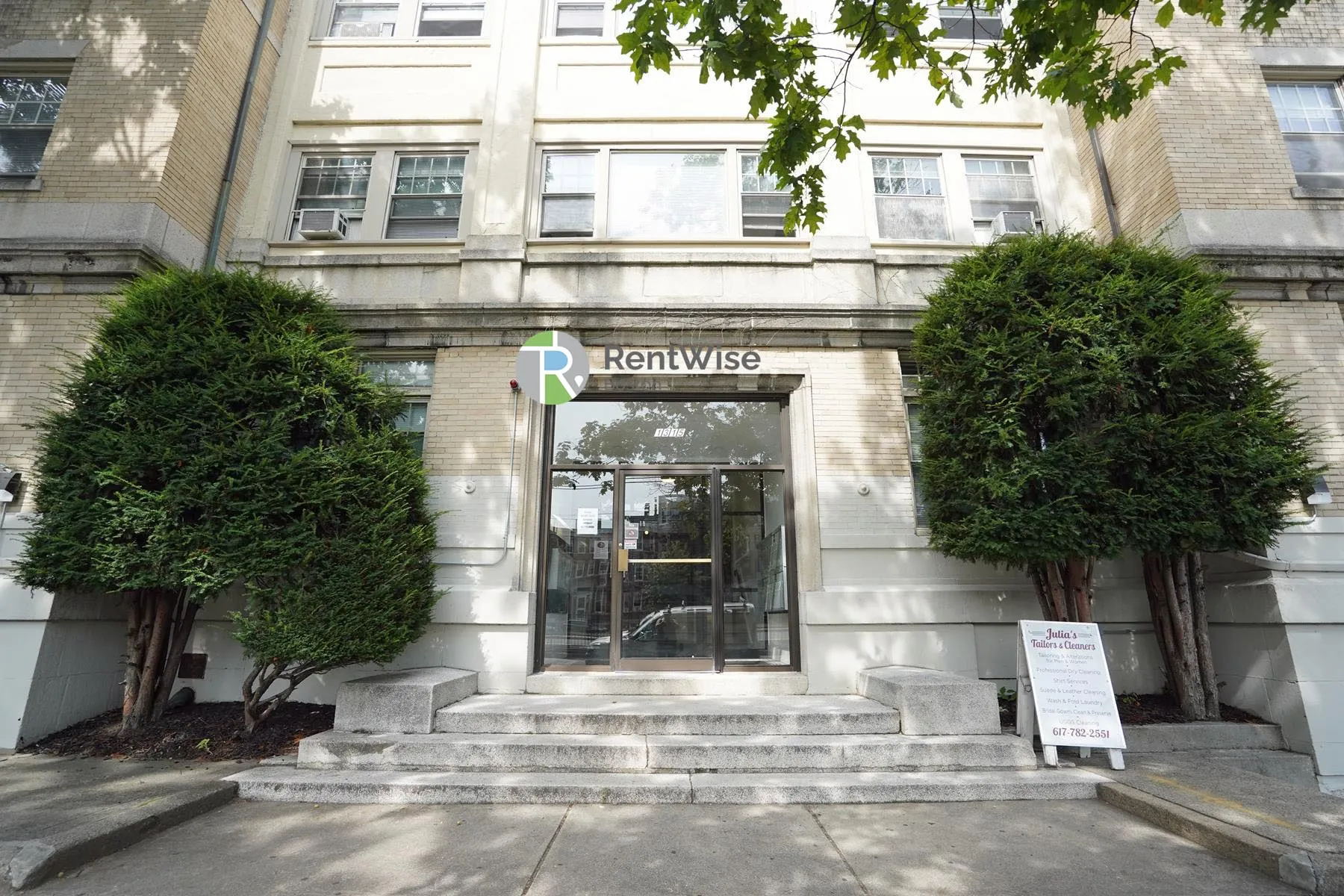 1315 Commonwealth Ave, Allston