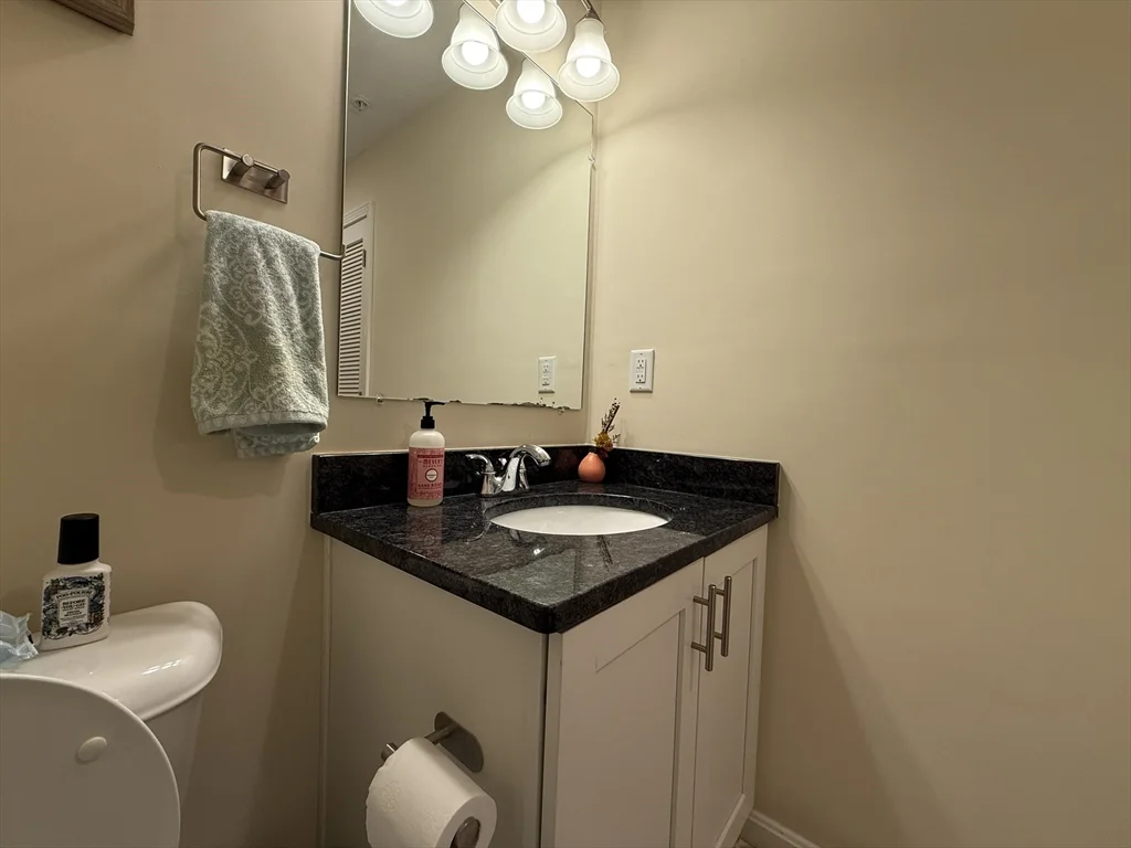 32 John Hancock Dr, Ashland