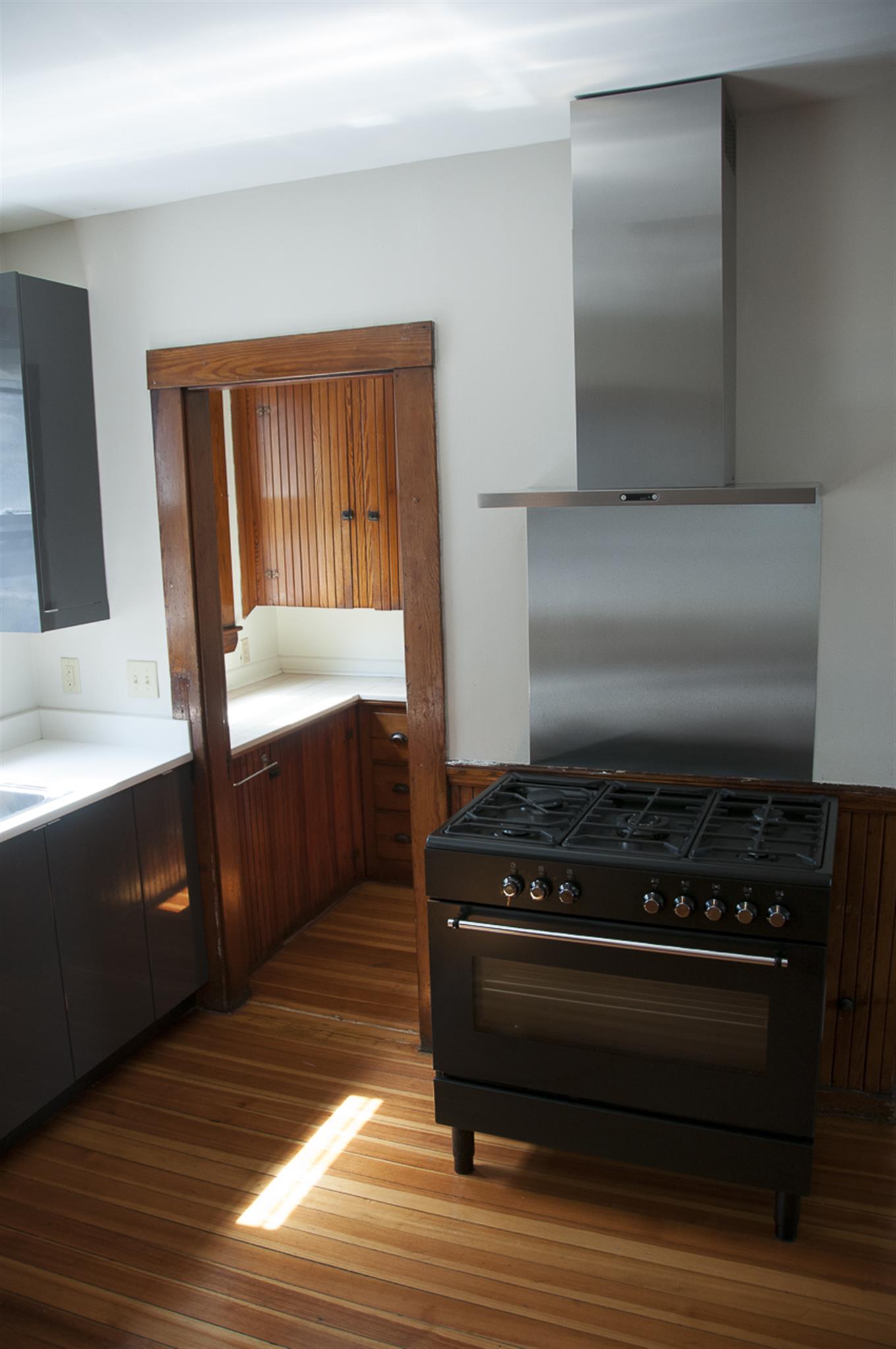 2.5 bed, 1 bath apartment for rent at 1005 Broadway Unit 1, Davis Square — photo 2 of 23