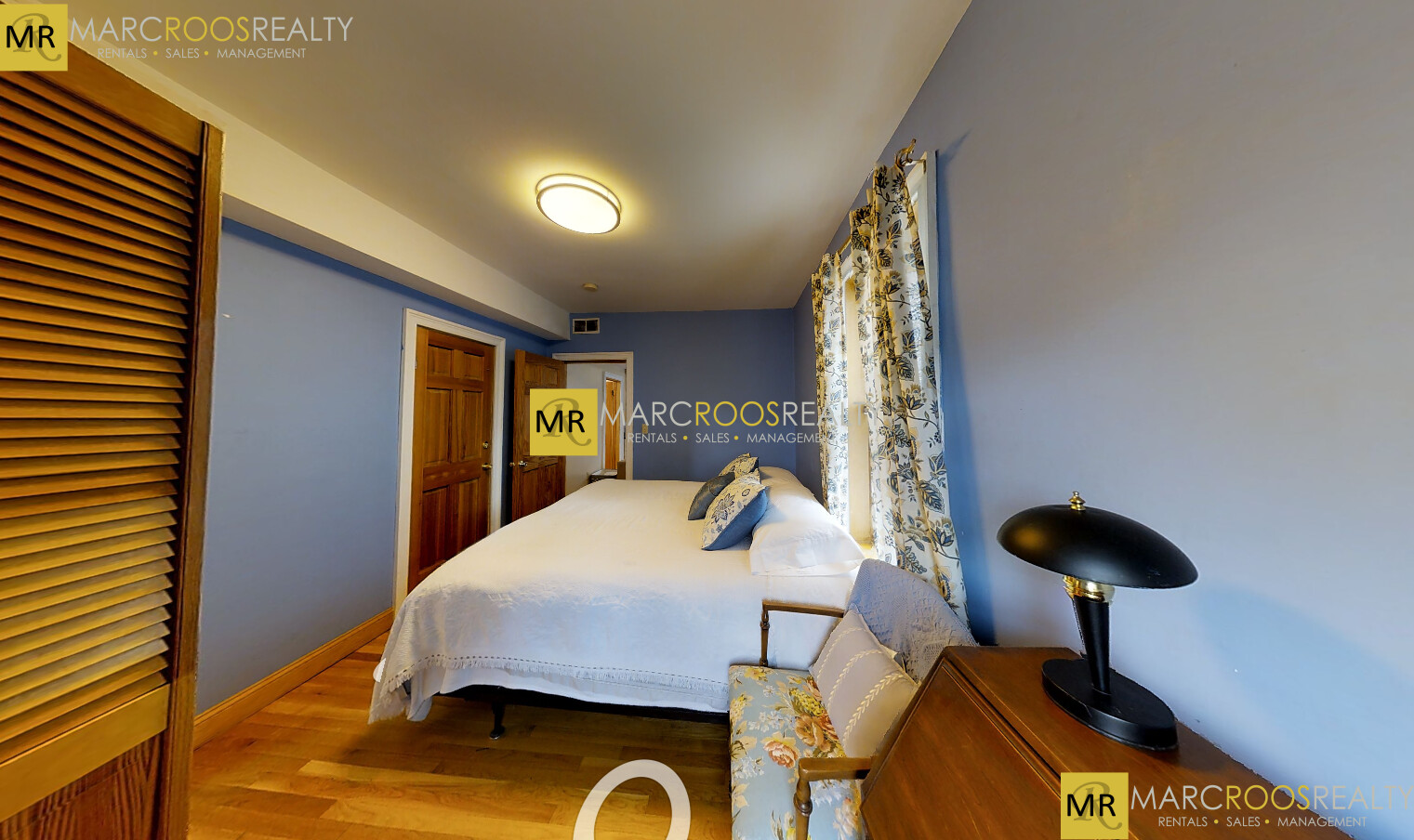 1031 Tremont St, Roxbury