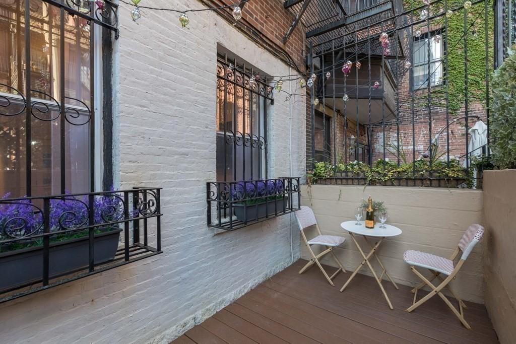 265 Beacon St, Back Bay