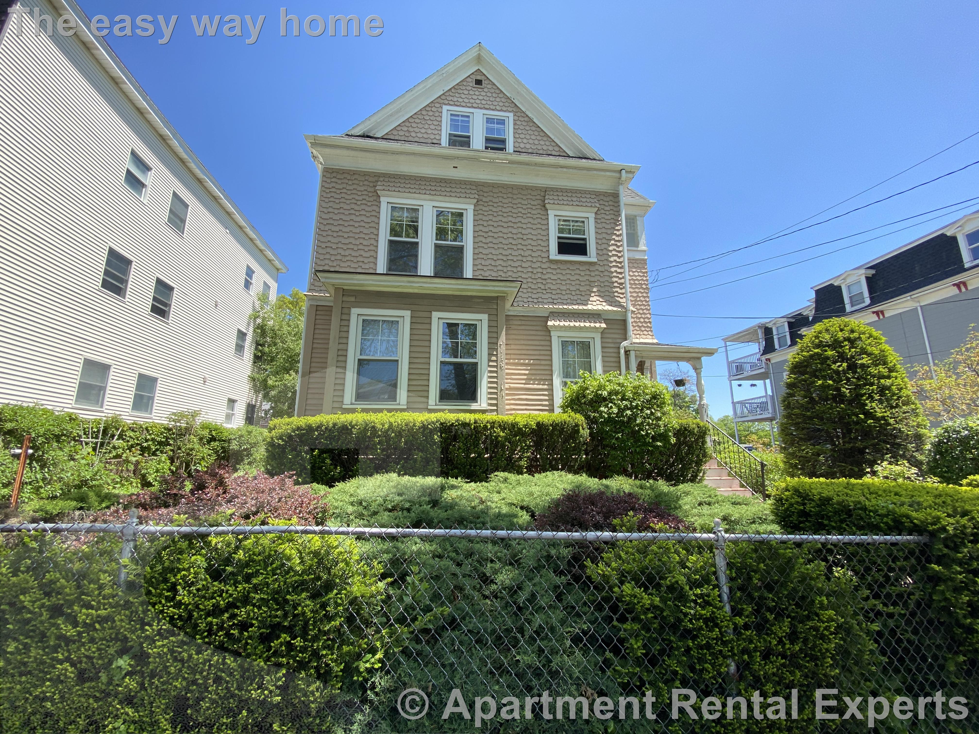 211 Holland St, Davis Square