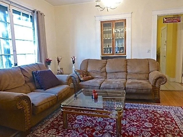 2 Claflin Rd, Washington Square