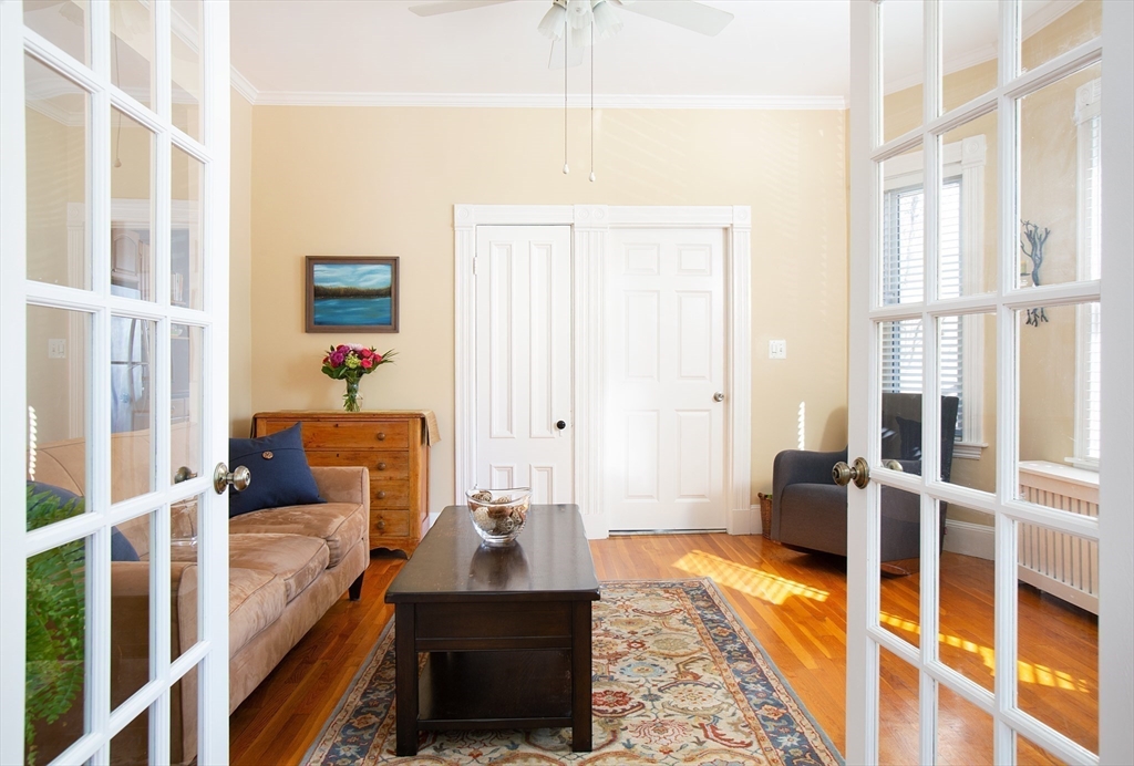 18 Hunt St, Watertown