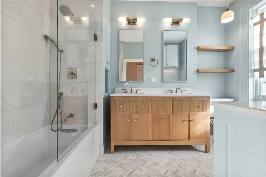 348 Marlborough St, Back Bay