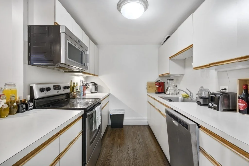 390 Commonwealth Ave, Back Bay