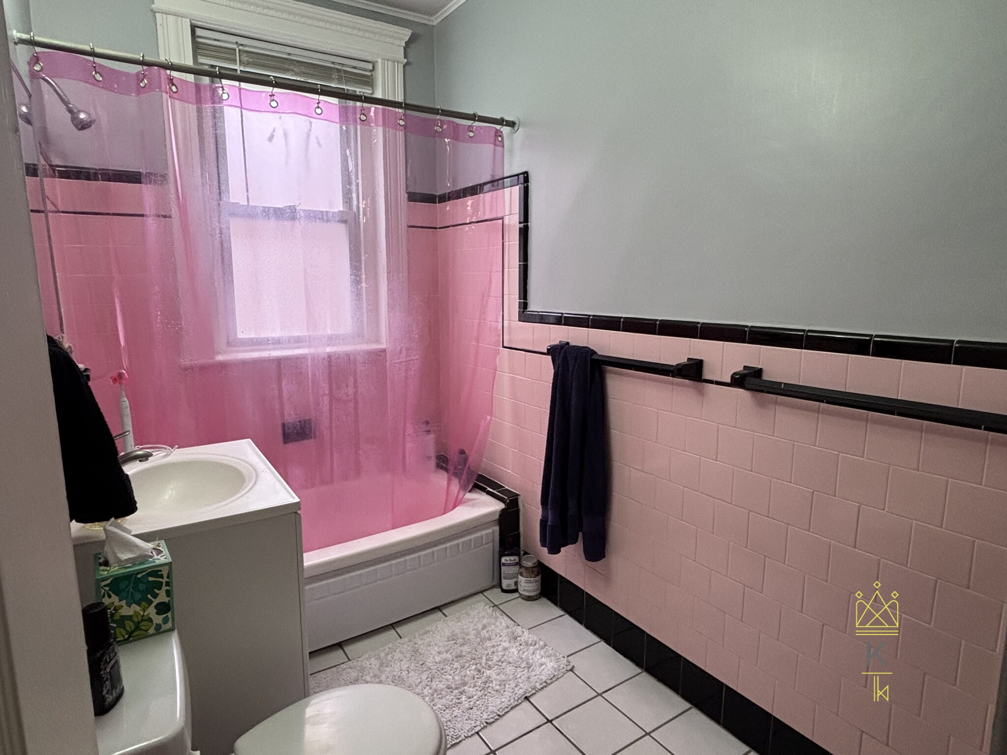 136 Pleasant St, North Brookline