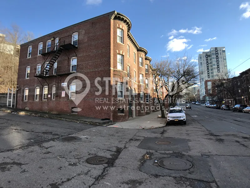 50 South Huntington Ave, Mission Hill