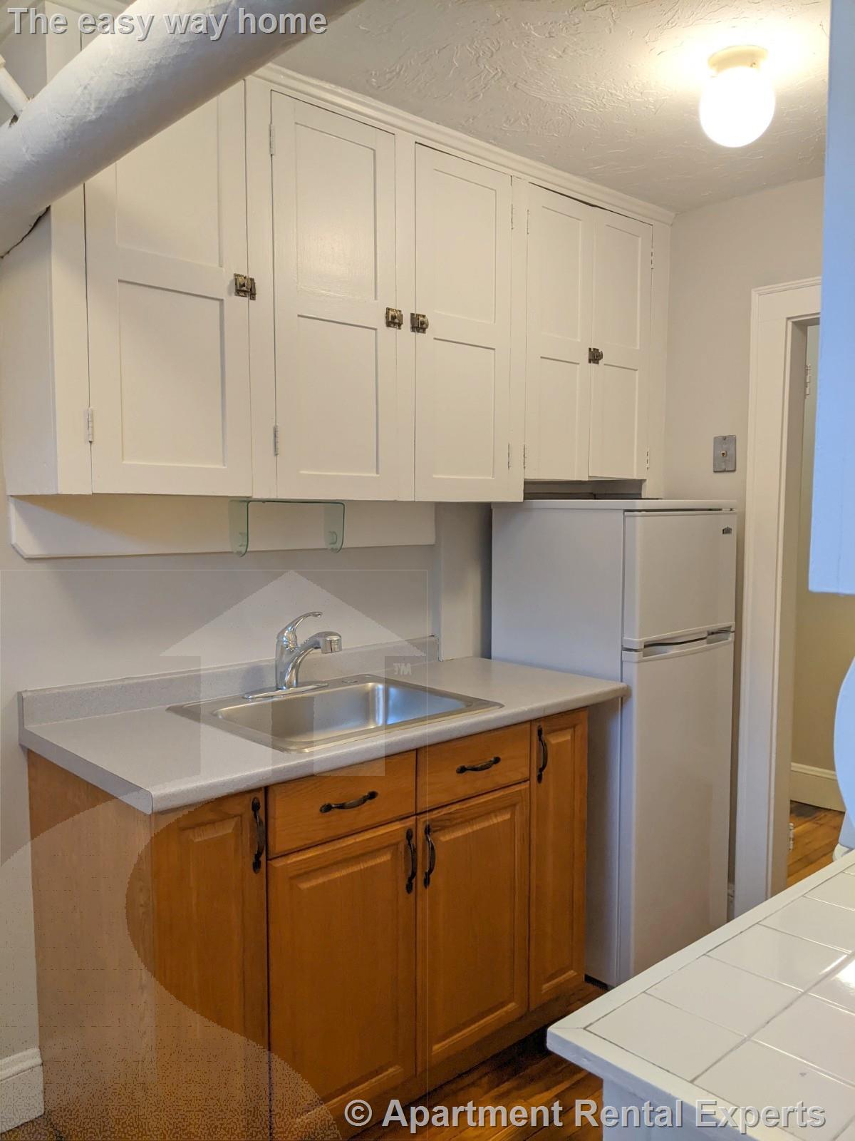 119 College Ave, Davis Square