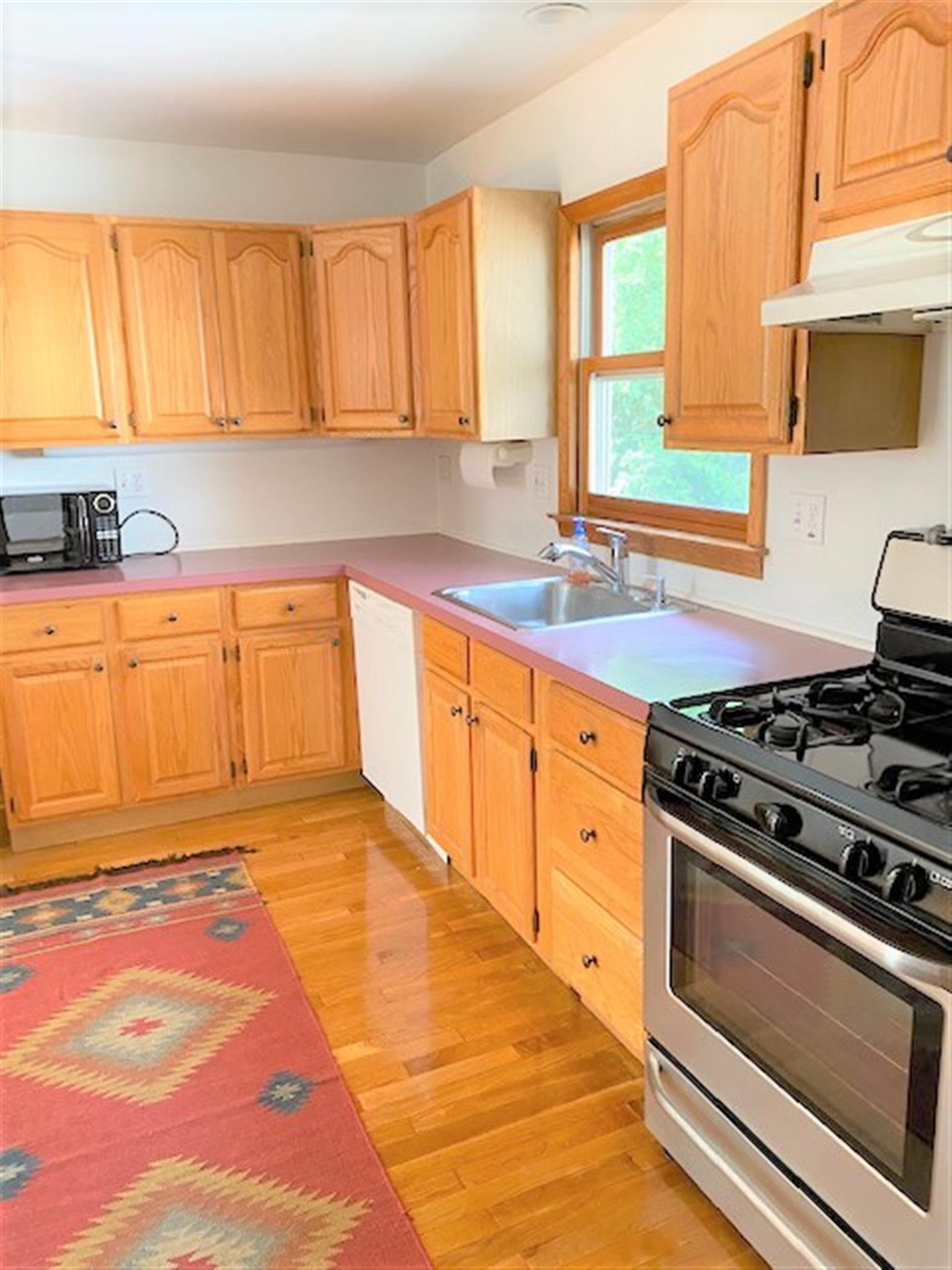 3 bed, 1.5 bath apartment for rent at 7 Westley Ave Unit 2140, North Cambridge — photo 5 of 13