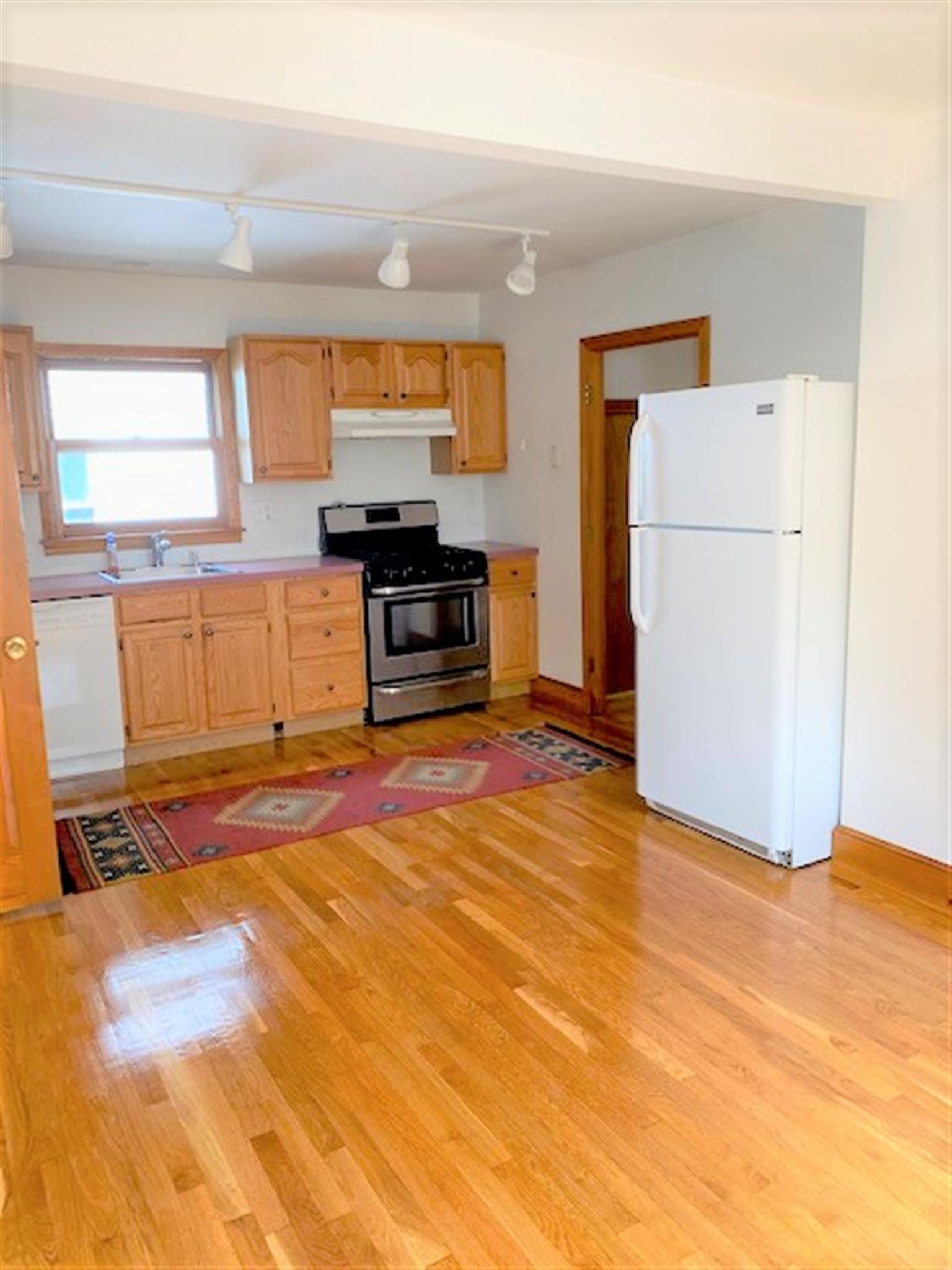 3 bed, 1.5 bath apartment for rent at 7 Westley Ave Unit 2140, North Cambridge — photo 6 of 13