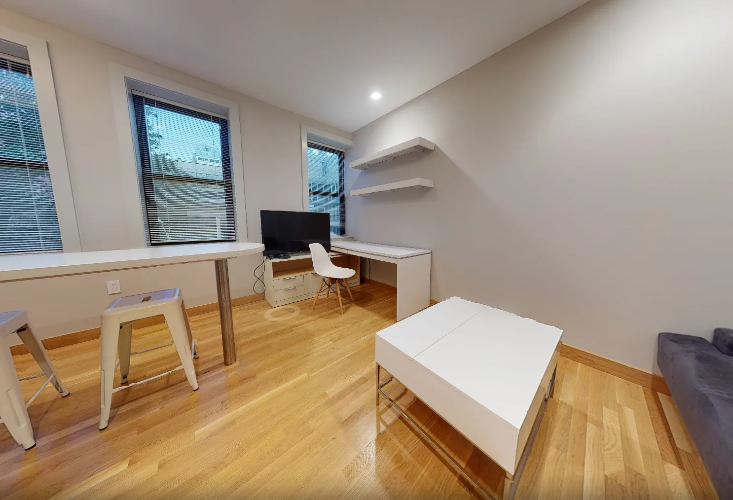 115 Mount Auburn St, Harvard Square