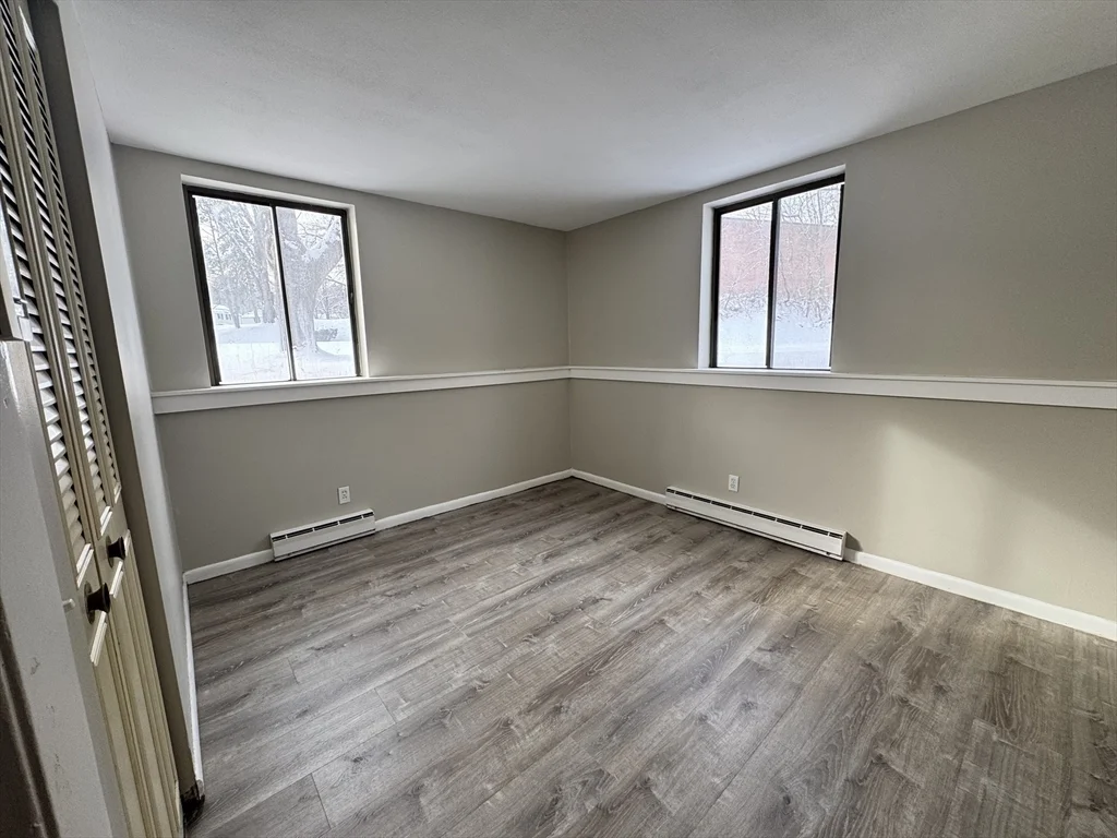 320 Elm St, Southbridge