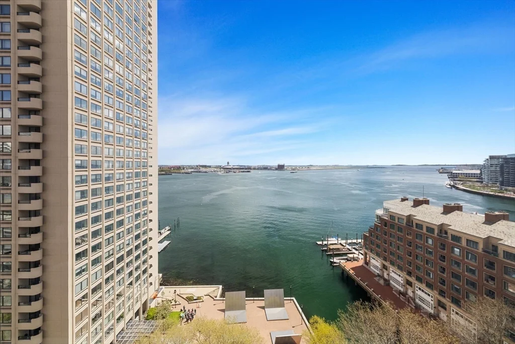 65 East India Row, Waterfront