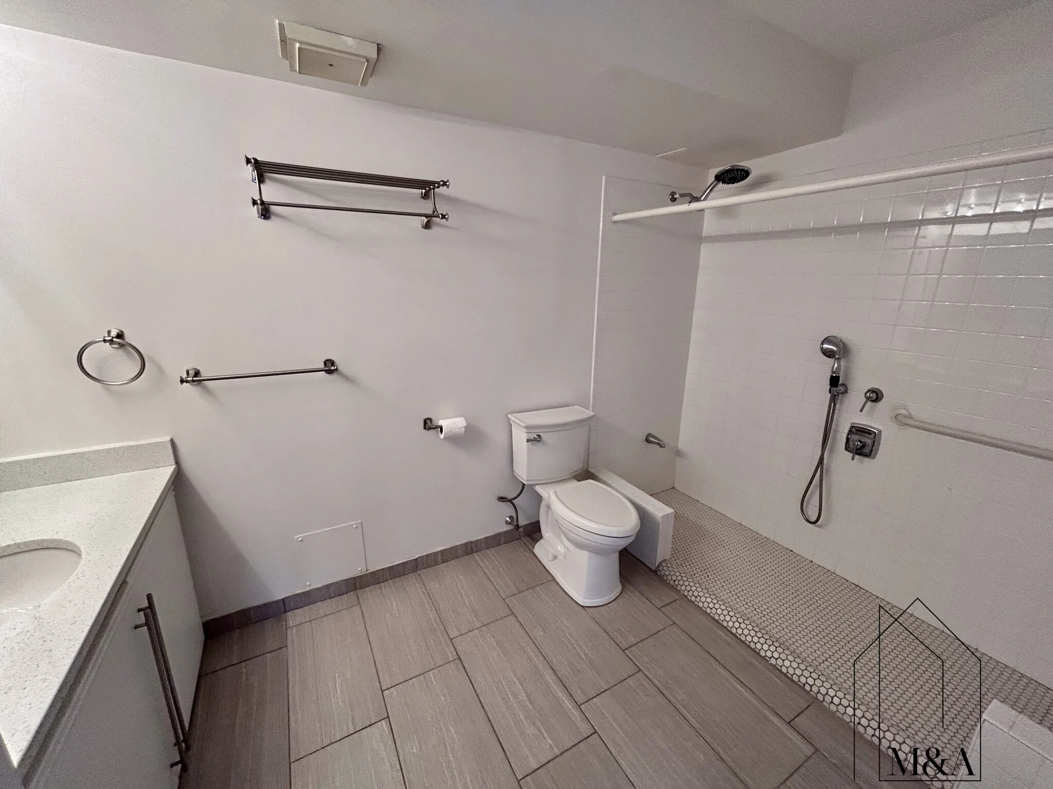 1731 Beacon St, Brookline