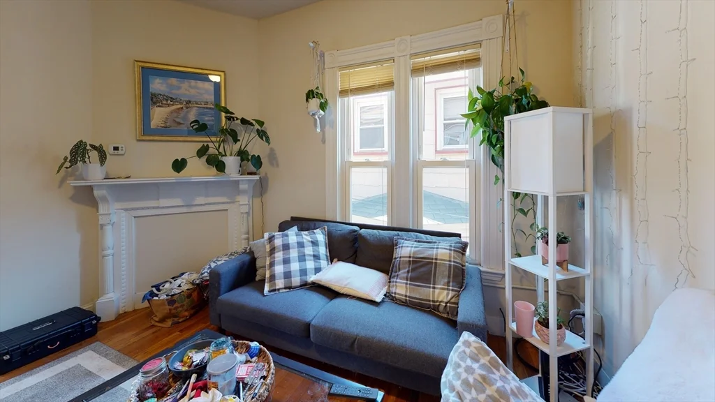 27 Falcon, Eagle Hill