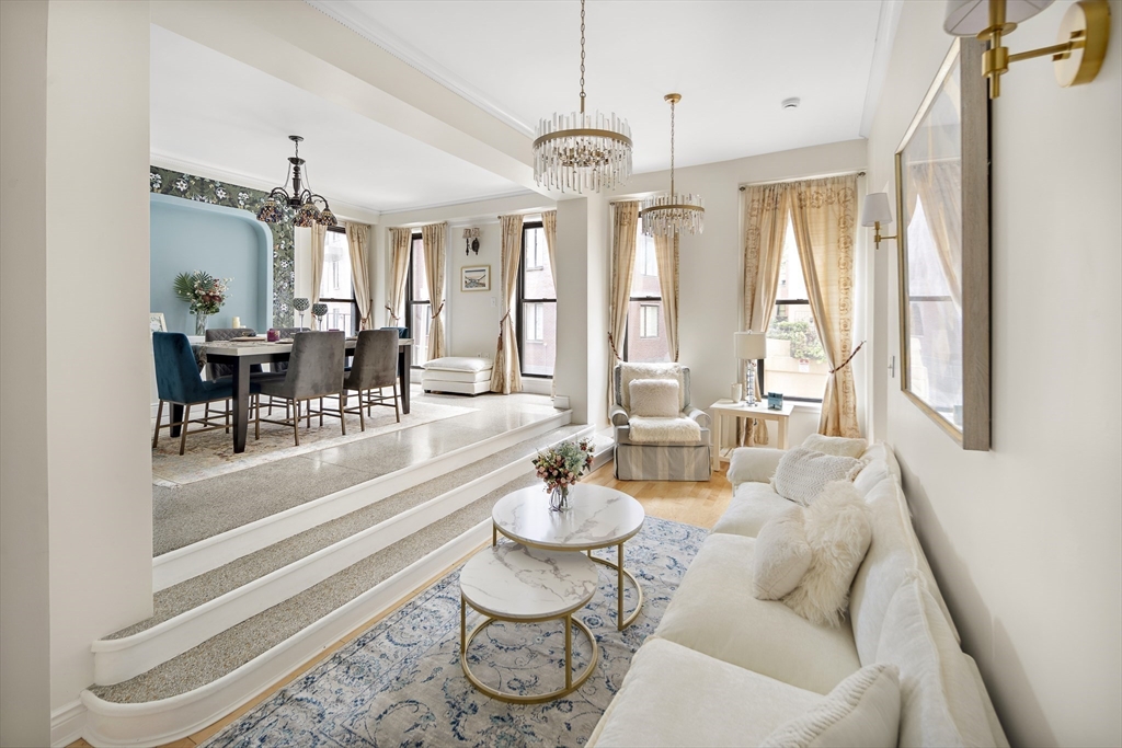 4 Charlesgate E, Back Bay