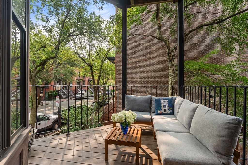 496 Columbus Ave, South End