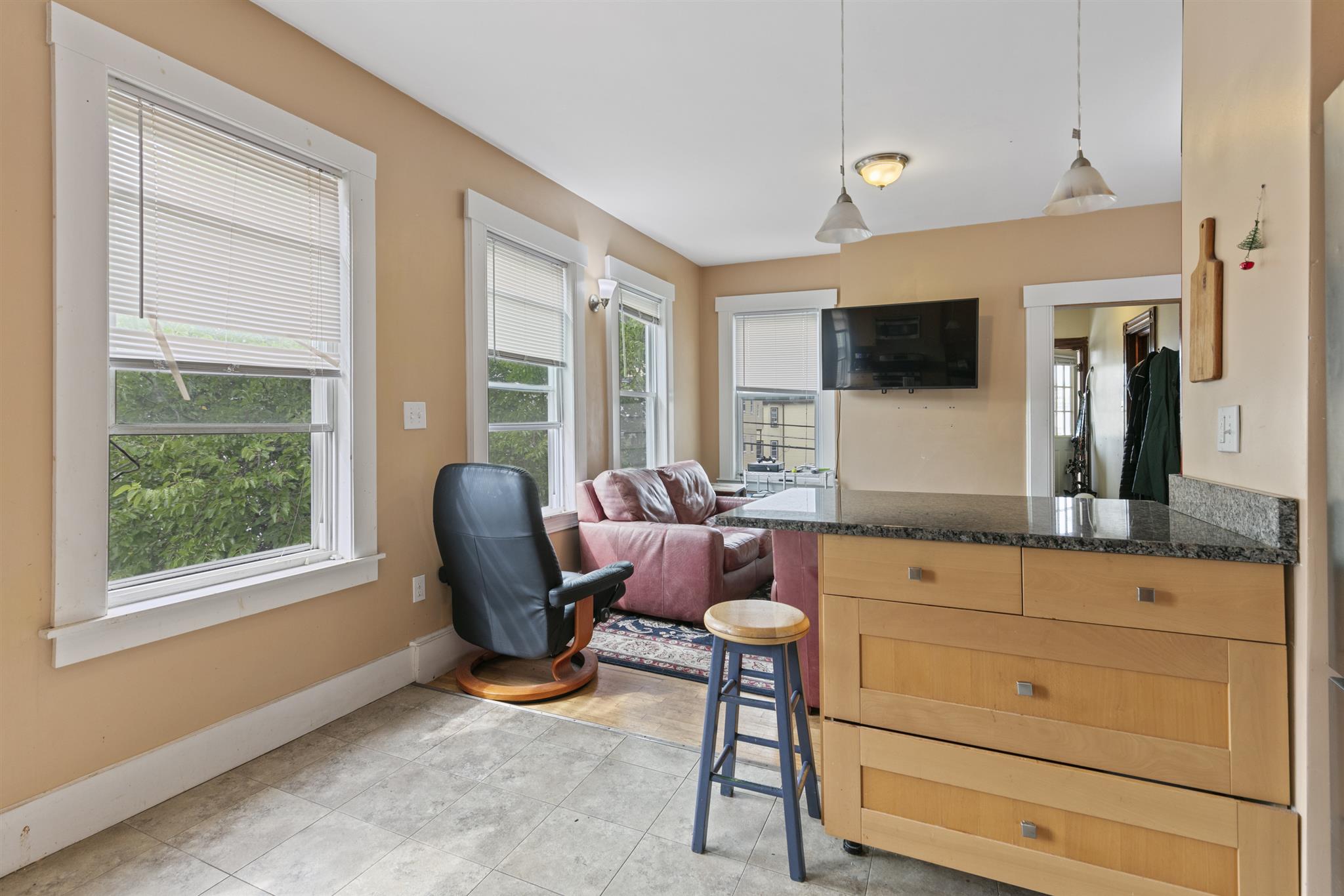 3 bed, 2 bath apartment for rent at 34 William St Unit 1, Medford — photo 10 of 14