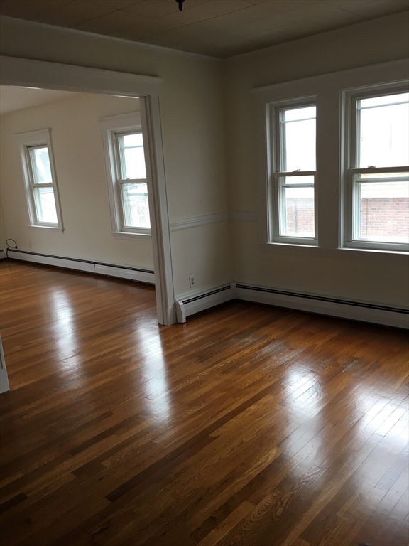 81 Sunnyside Ave, Winthrop