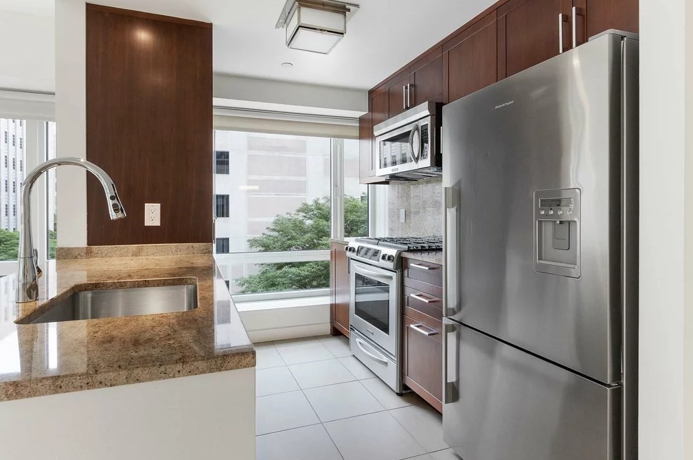 135 Clarendon St, Back Bay